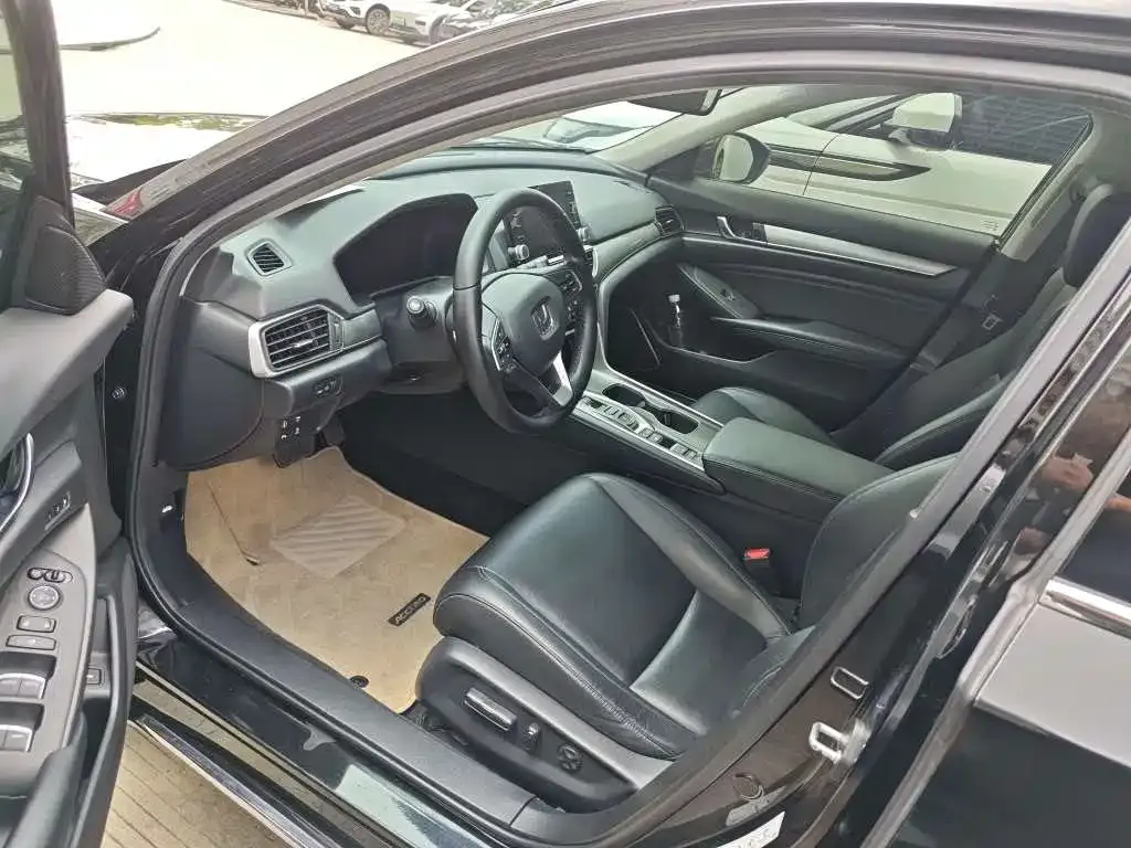Honda Accord — фото 2