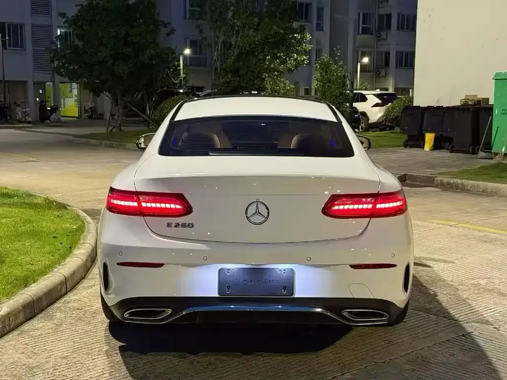 Mercedes-Benz E-Class (Import) — фото 7