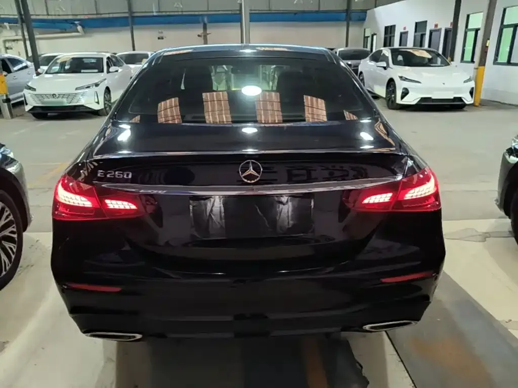Mercedes-Benz E-Class (Import) — фото 3