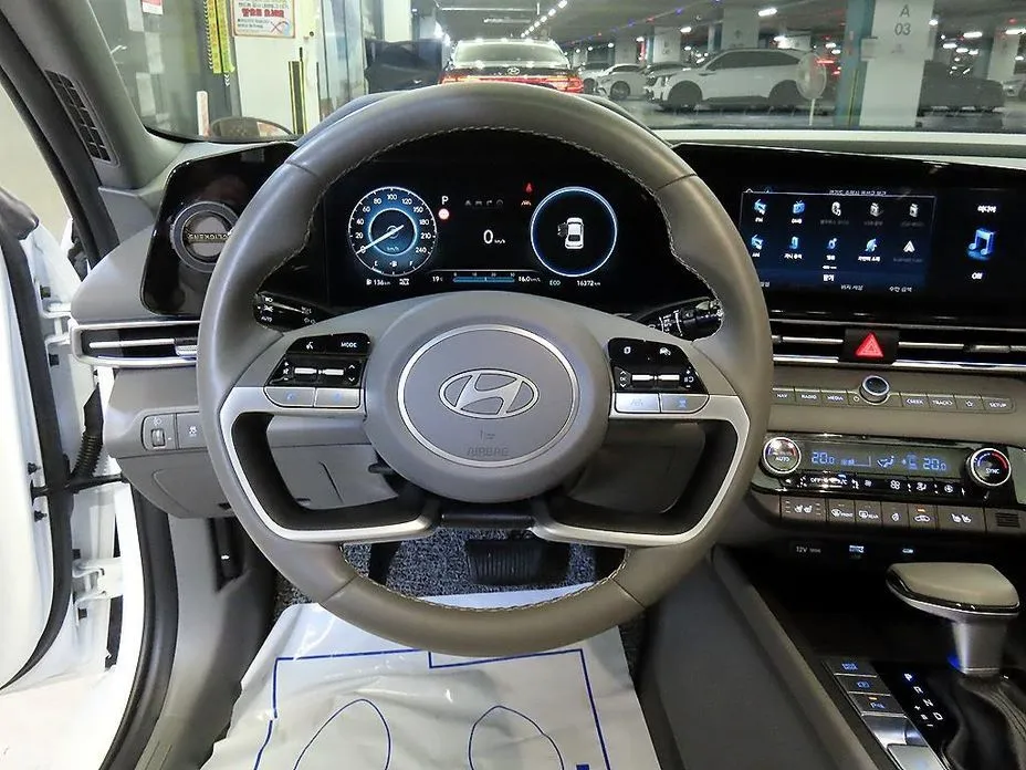 Hyundai AVANTE — фото 10
