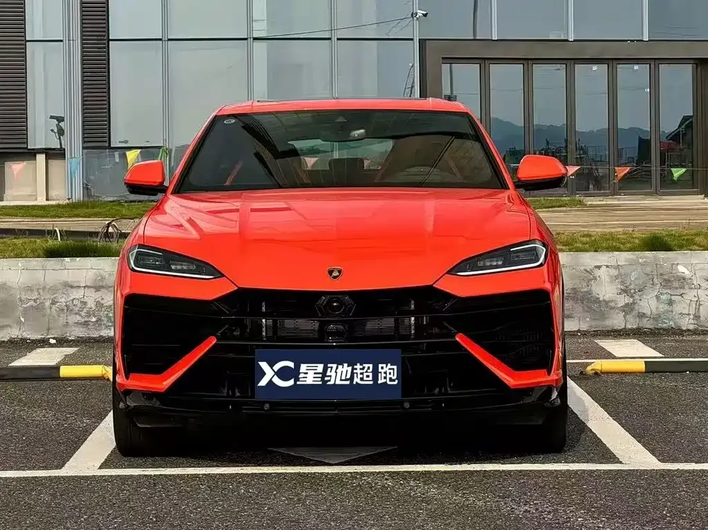 Lamborghini Urus SE — фото 7