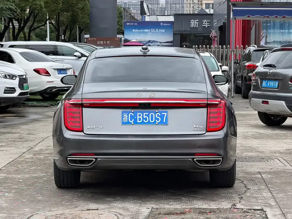 Hongqi H9 — фото 10