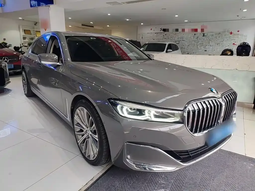 BMW 7 Series — фото 6