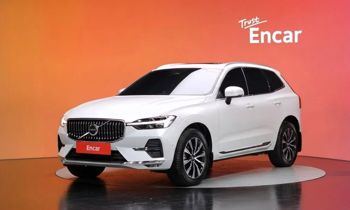 Volvo XC60 — фото 1