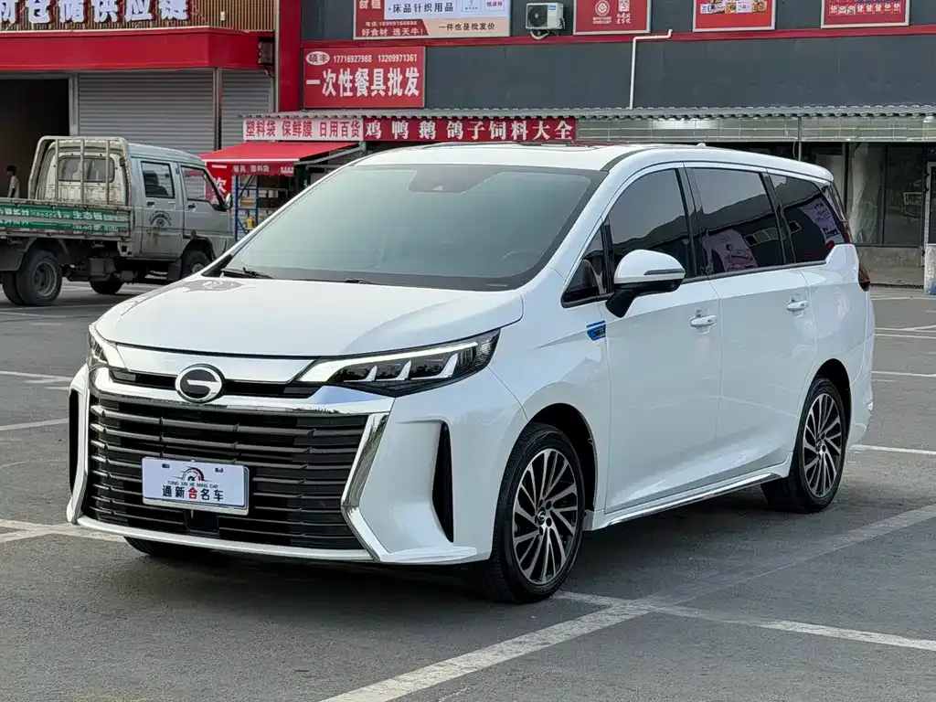 GAC Motor Trumpchi M6 — фото 1