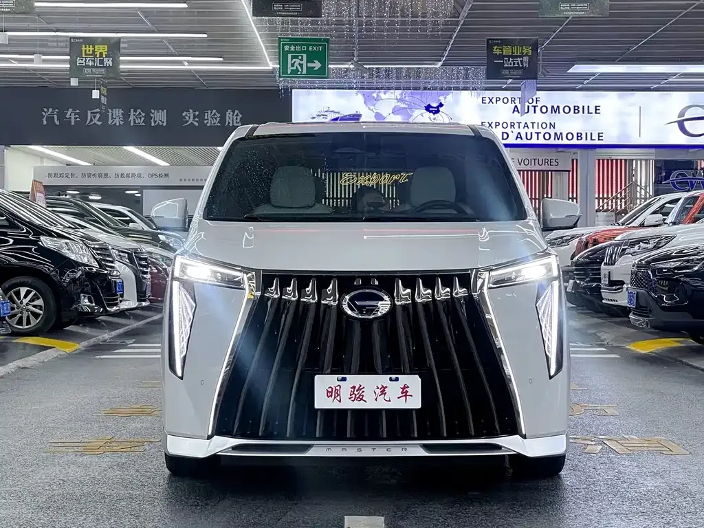 GAC Motor Trumpchi M8 — фото 9