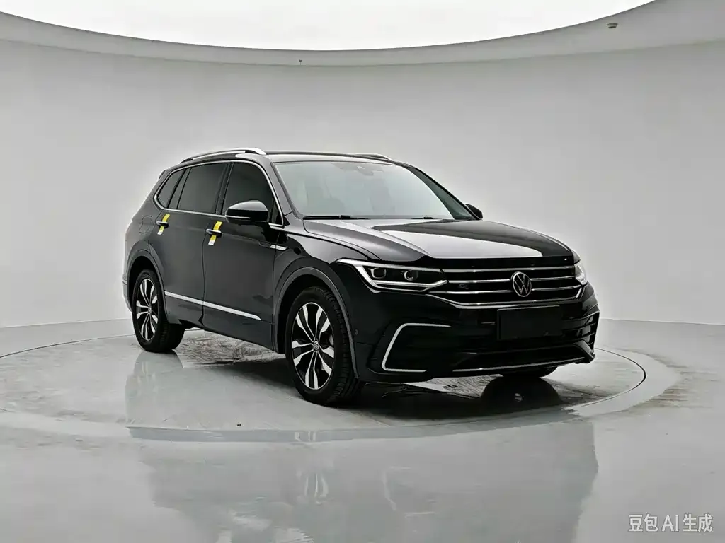 Volkswagen Tiguan L — фото 3
