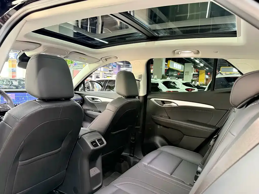 Buick Envision S — фото 6