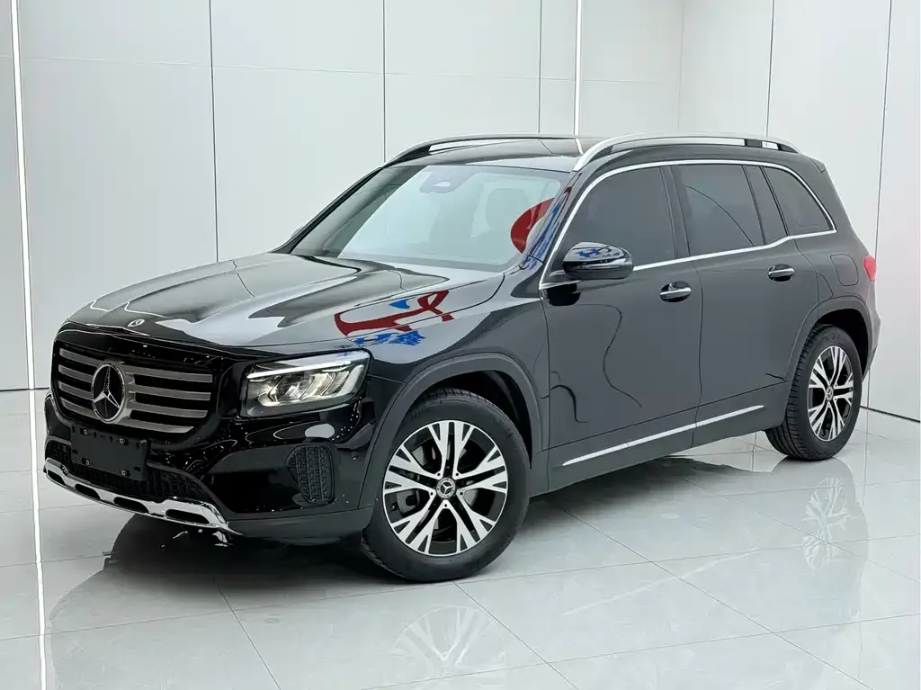 Mercedes-Benz GLB — фото 1