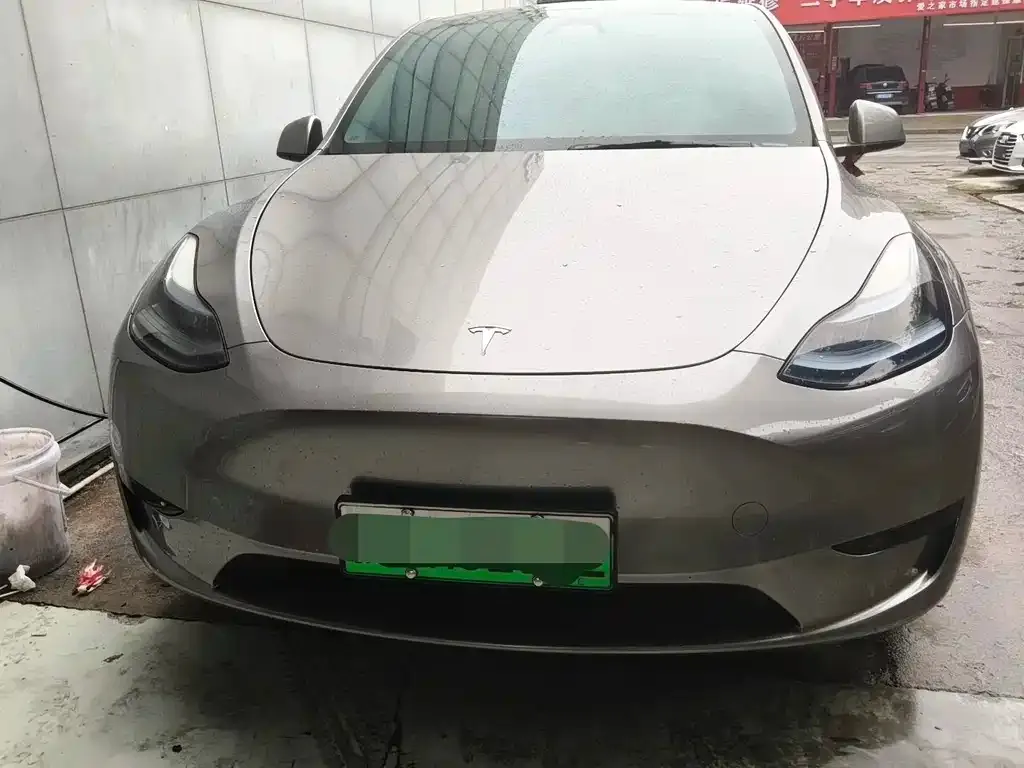 Tesla Model Y — фото 6