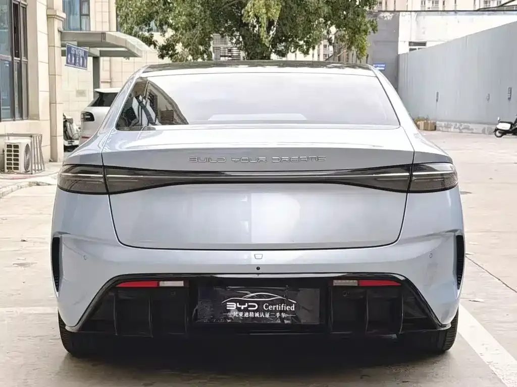 BYD Seal — фото 4