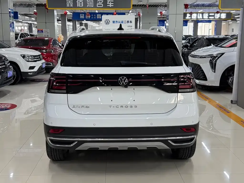Volkswagen T-Cross — фото 10