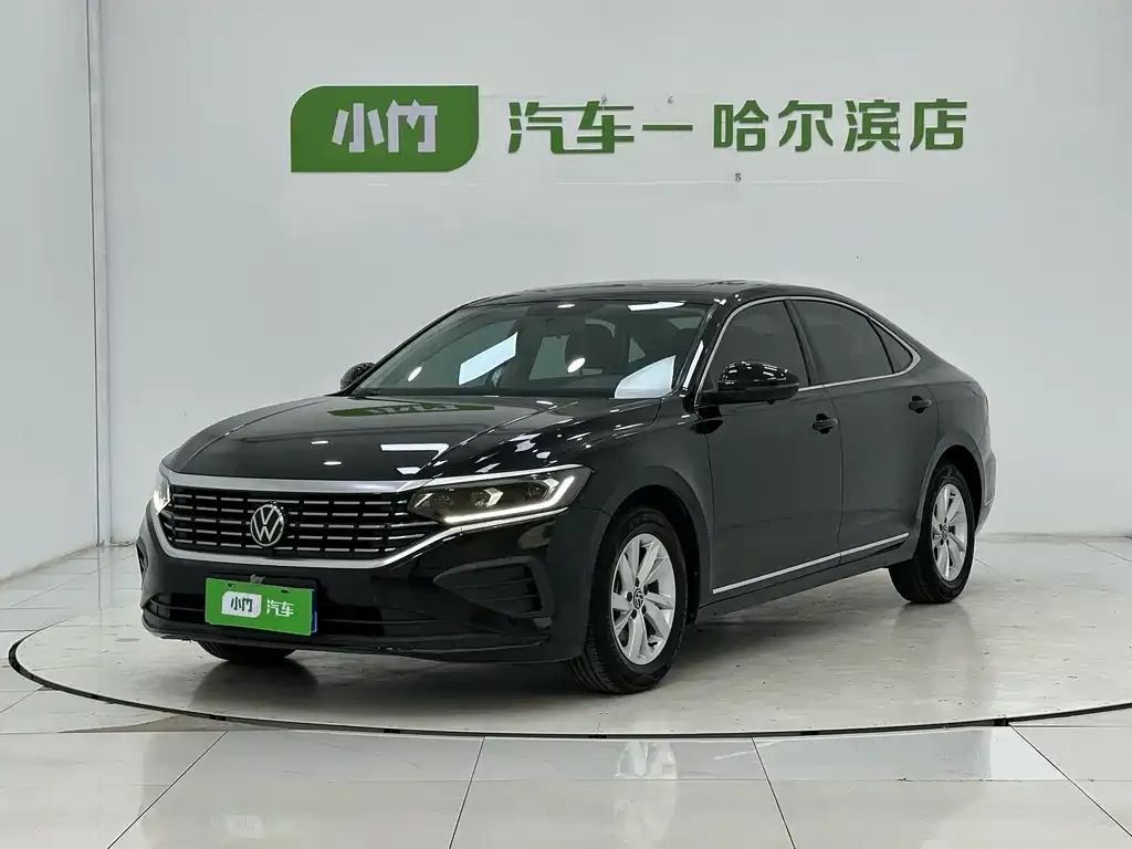 Volkswagen Passat — фото 1