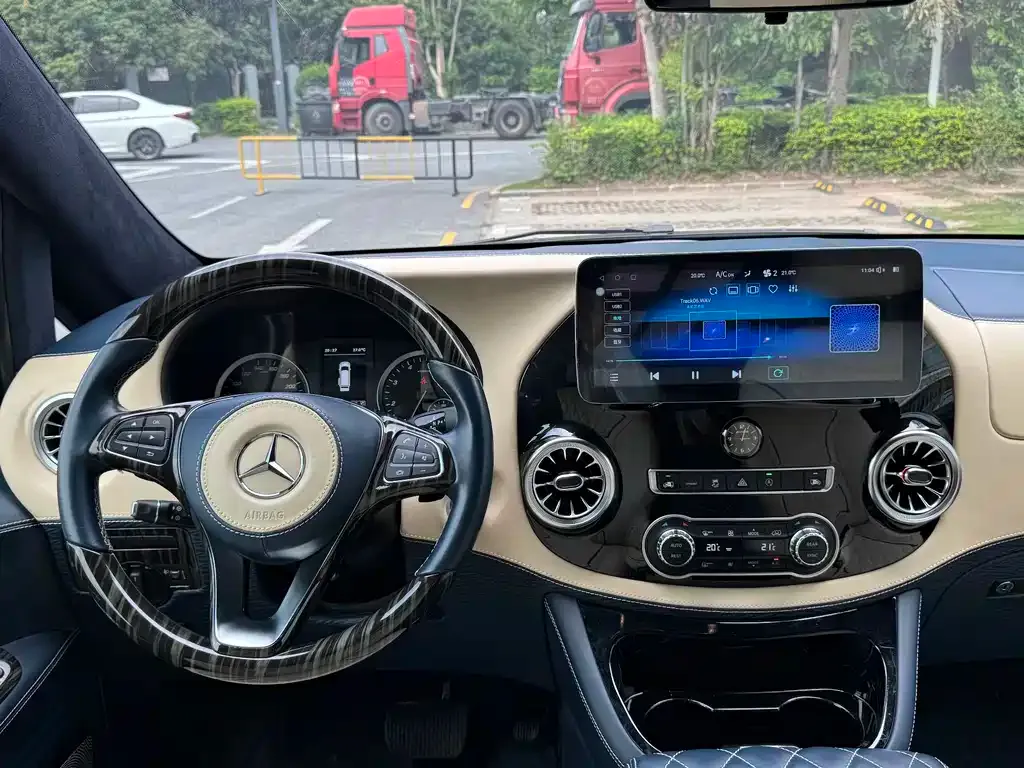 Mercedes-Benz Vito — фото 10