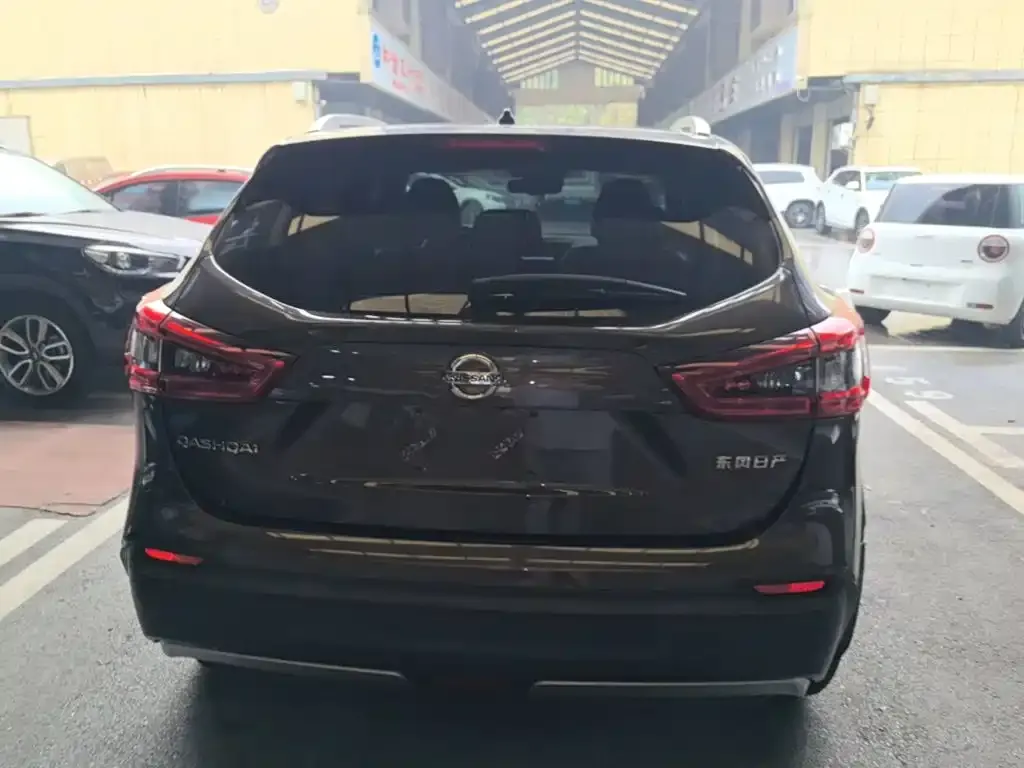 Nissan Qashqai — фото 4