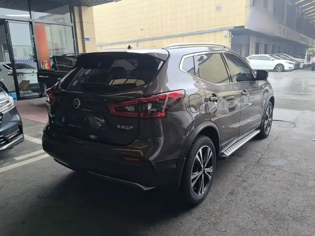 Nissan Qashqai — фото 5