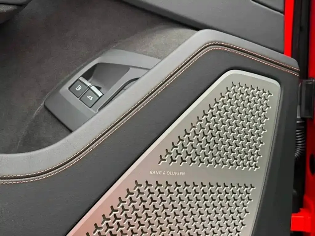 Lamborghini Urus SE — фото 7