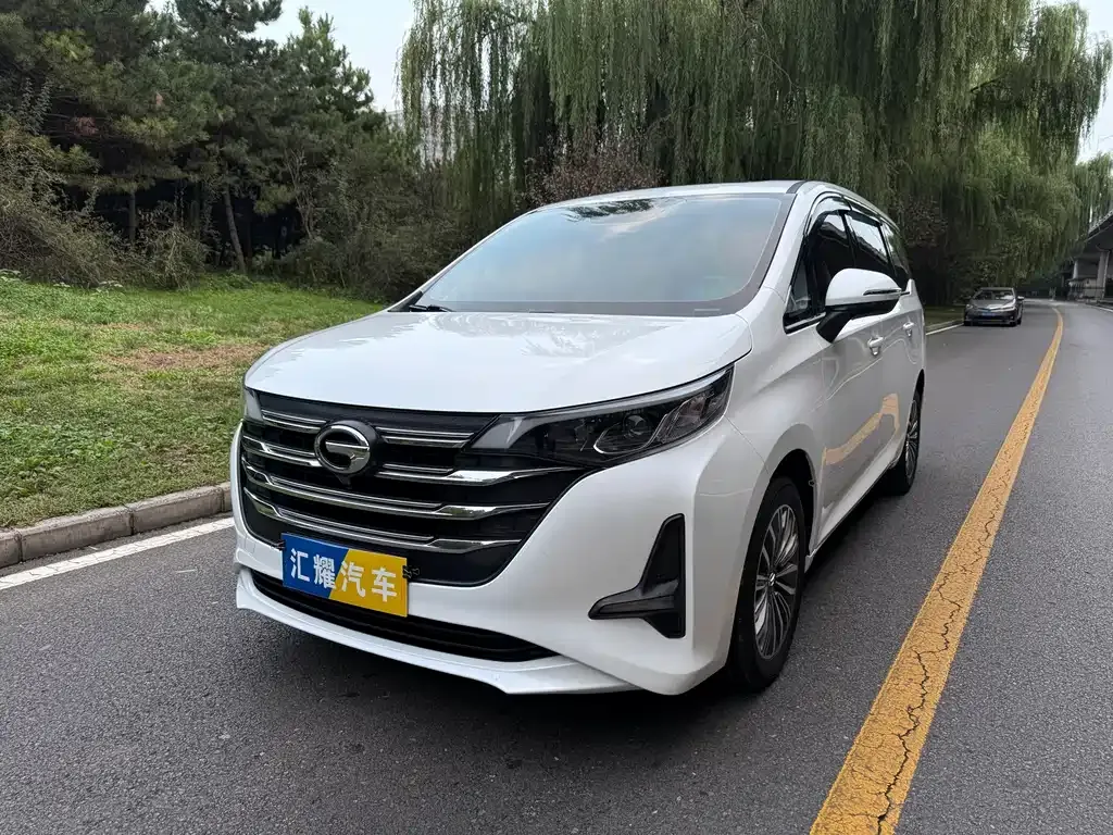 GAC Motor Trumpchi M6 — фото 1