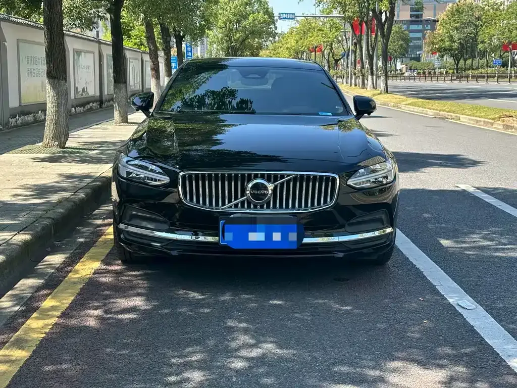 Volvo S90 — фото 9