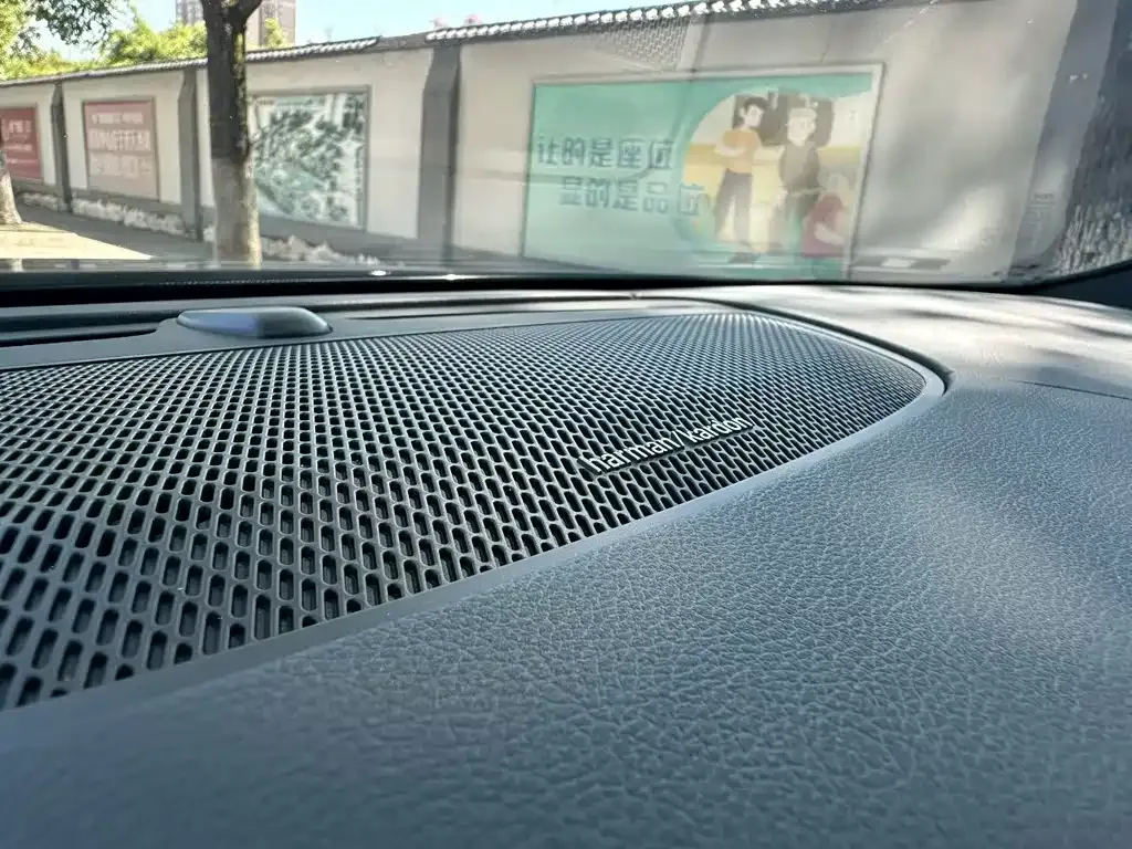 Volvo S90 — фото 4