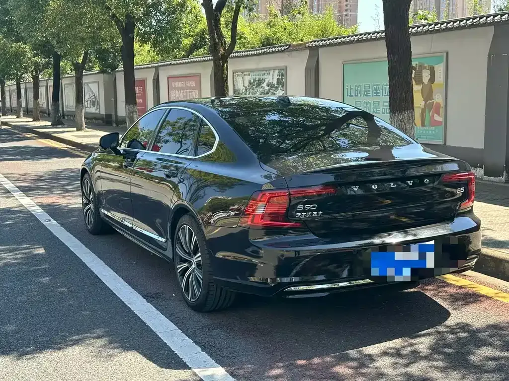 Volvo S90 — фото 8