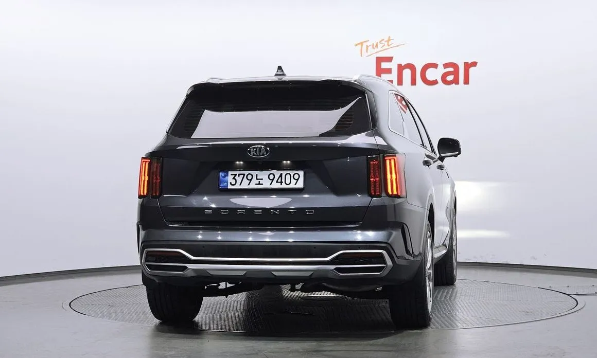 Kia Sorento — фото 4