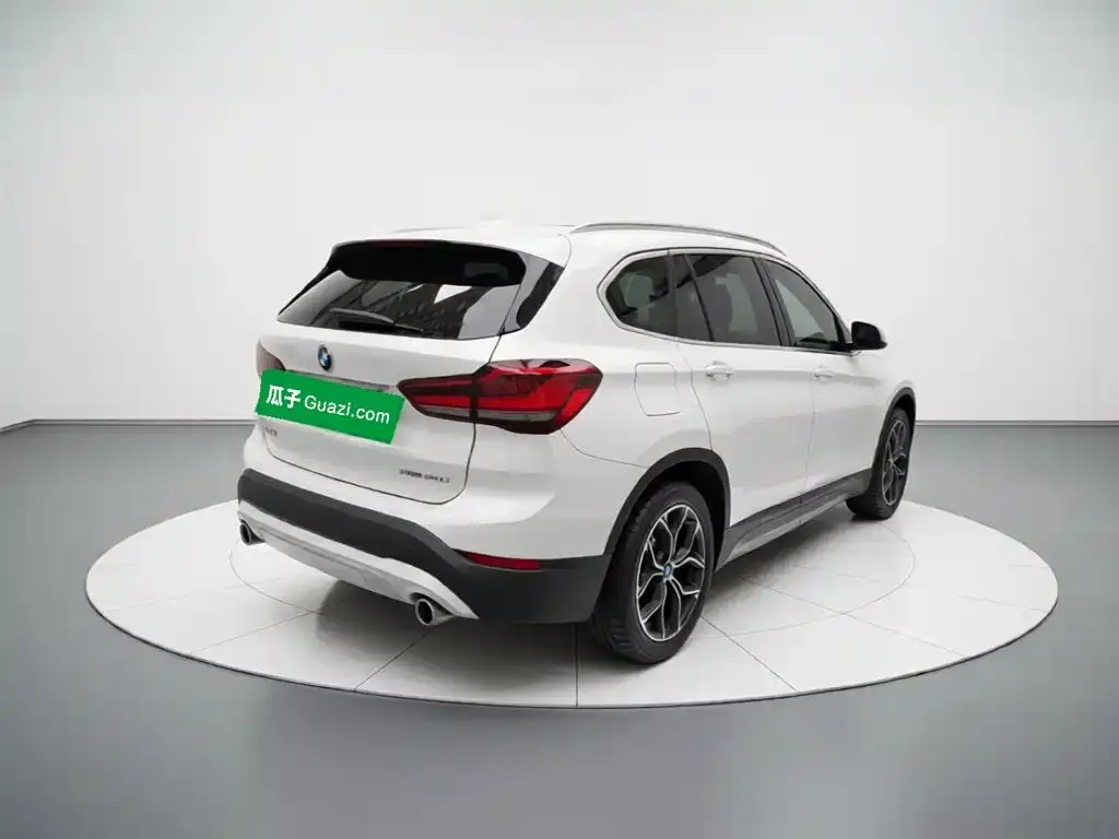 BMW X1 — фото 4