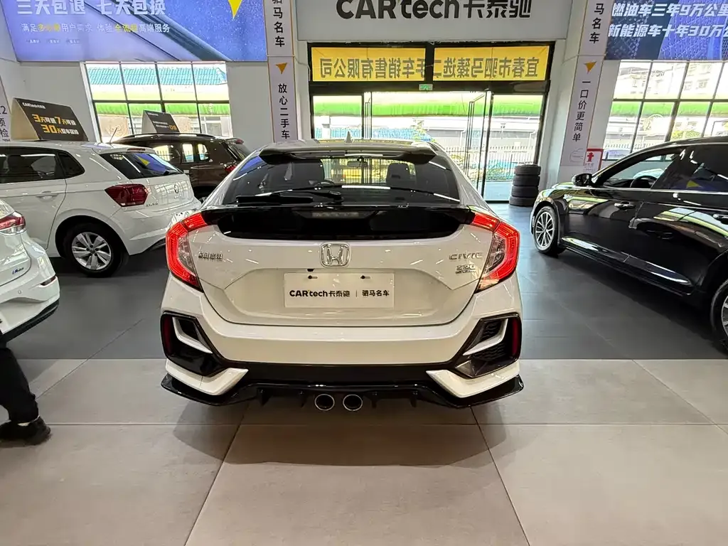 Honda Civic — фото 8