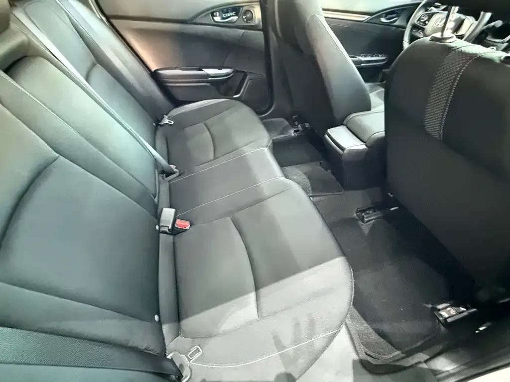 Honda Civic — фото 7