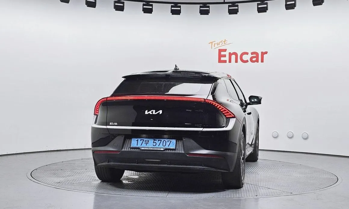 Kia EV6 — фото 2