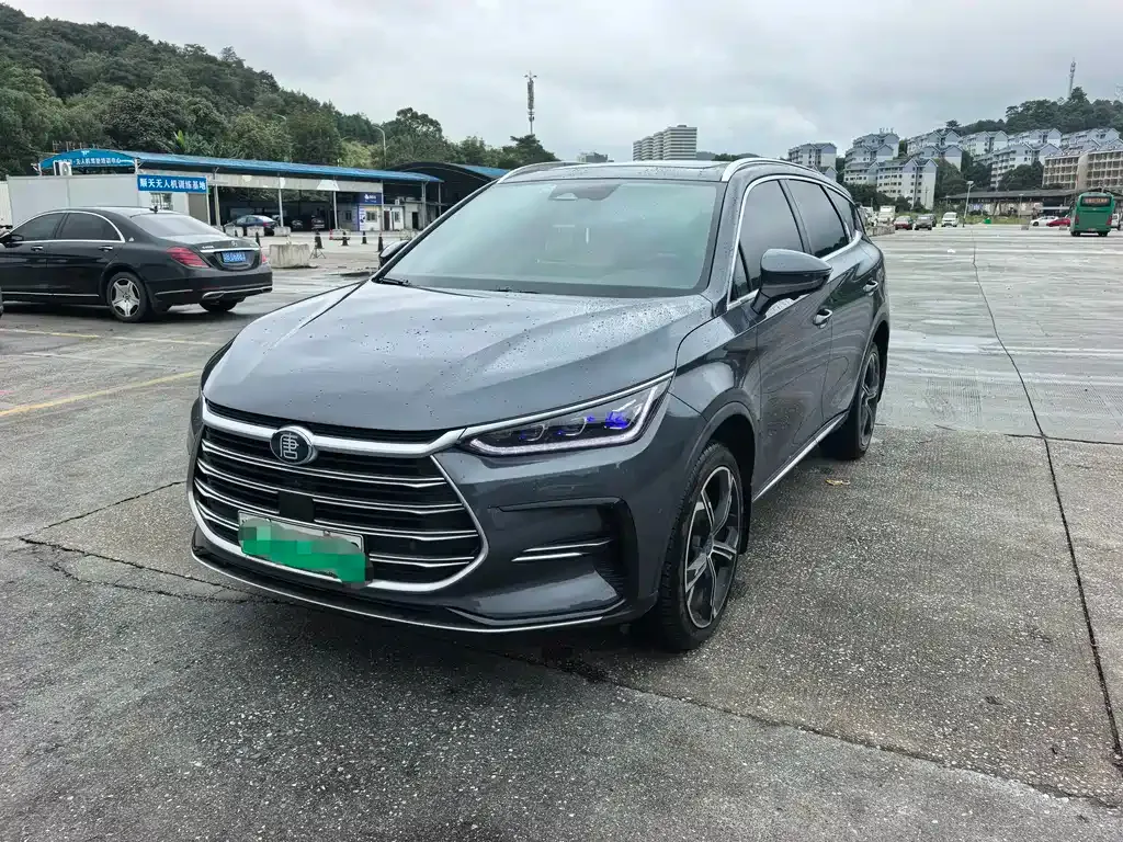 BYD Tang New Energy — фото 1
