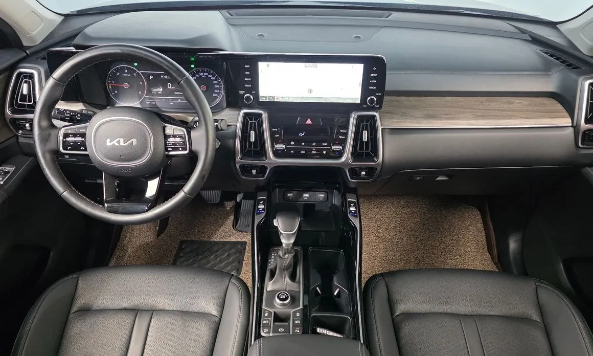 Kia Sorento — фото 5