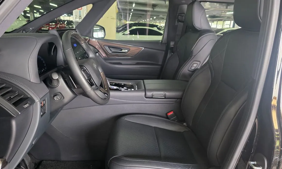 Toyota Alphard — фото 4