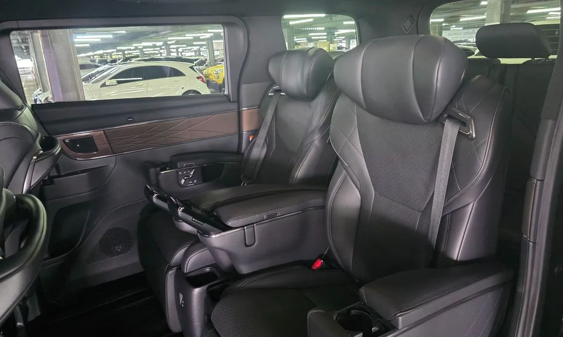 Toyota Alphard — фото 7