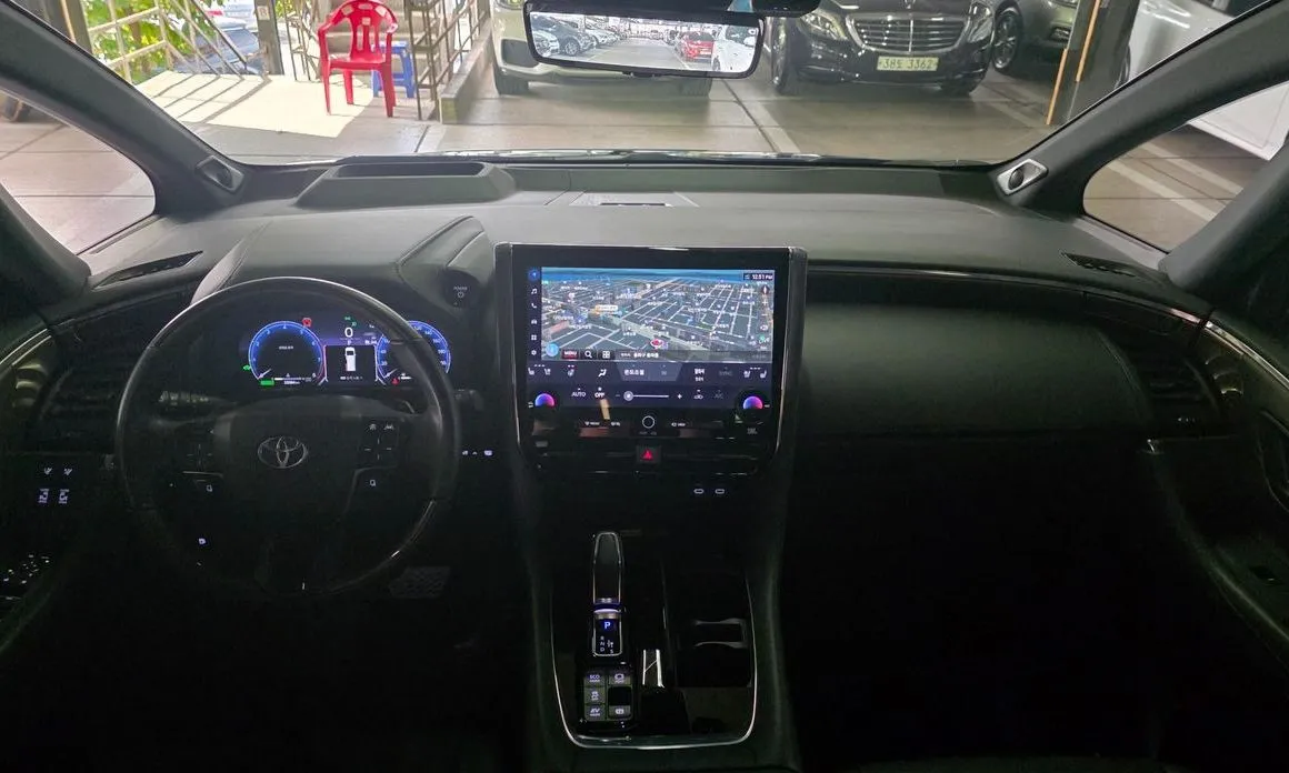 Toyota Alphard — фото 5