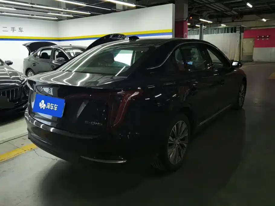 Hongqi E-QM5 — фото 2