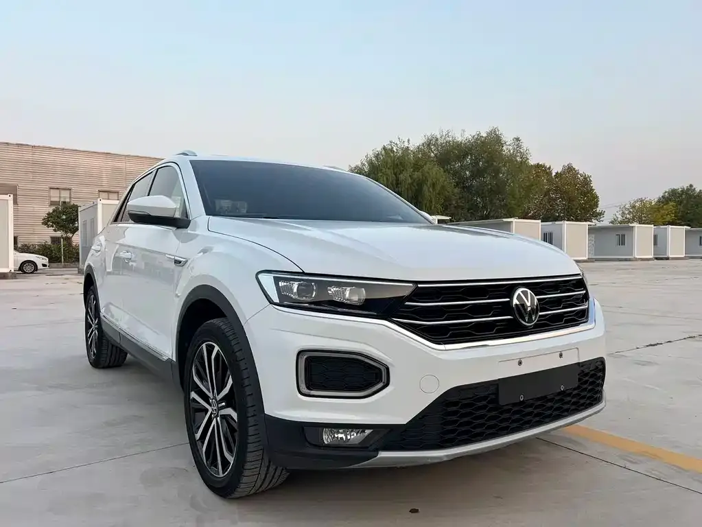 Volkswagen T-Roc — фото 6