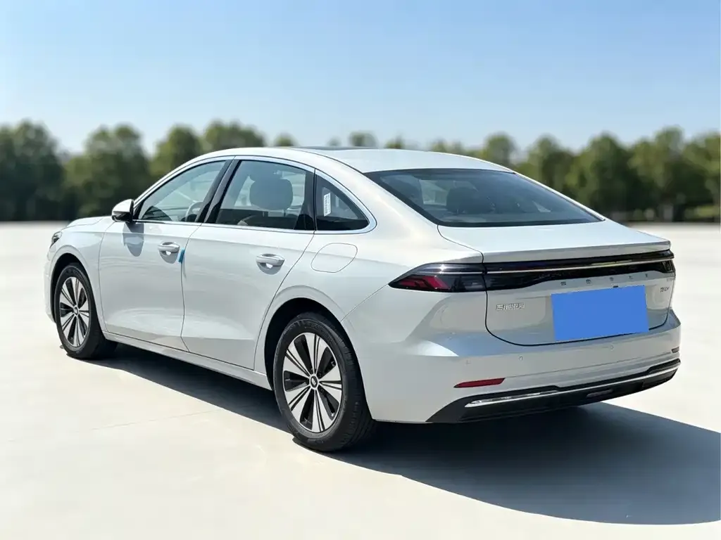 Geely Galaxy A7 EM — фото 3