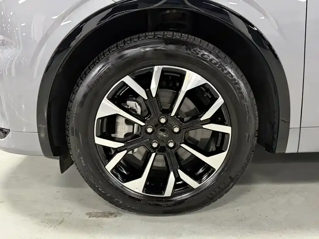Ford Edge — фото 2