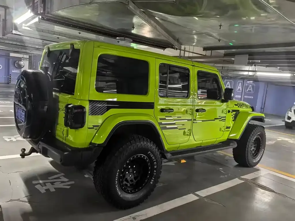 Jeep Wrangler — фото 4