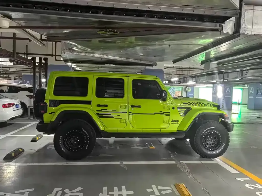 Jeep Wrangler — фото 5