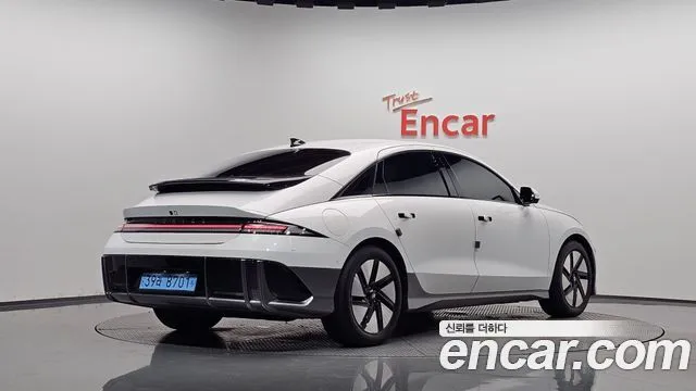 Hyundai Ioniq6 — фото 9