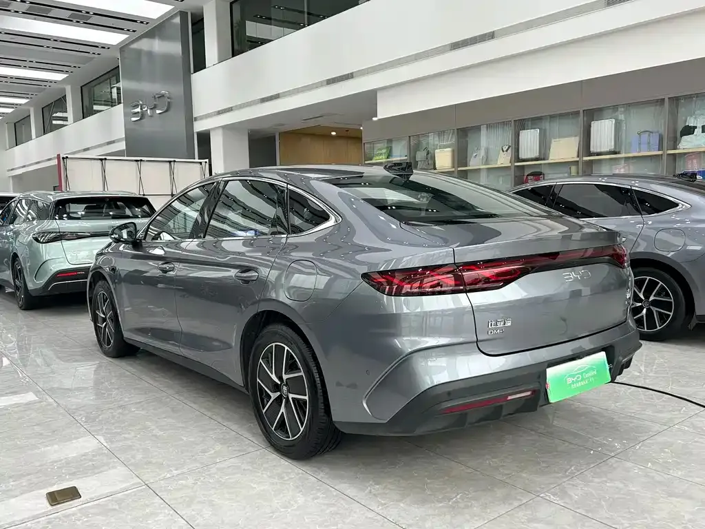 BYD Qin L — фото 3