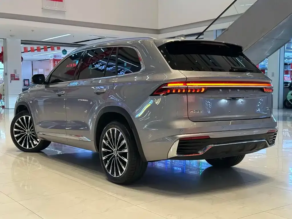 Geely Xingyue L — фото 3