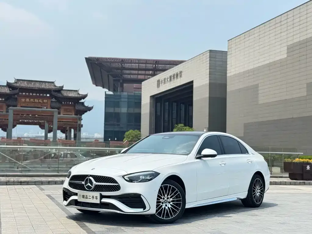 Mercedes-Benz C-Class — фото 1