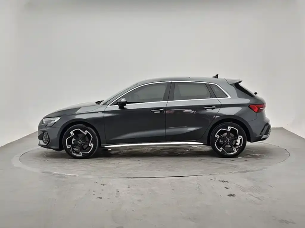 Audi A3 — фото 2