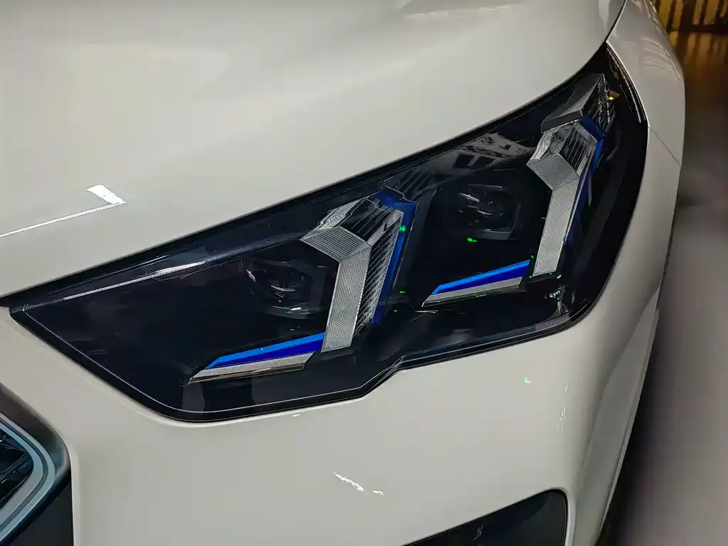 BMW X2 (Import) — фото 3