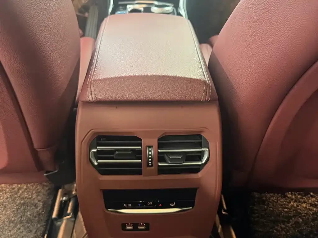 BMW i3 — фото 10