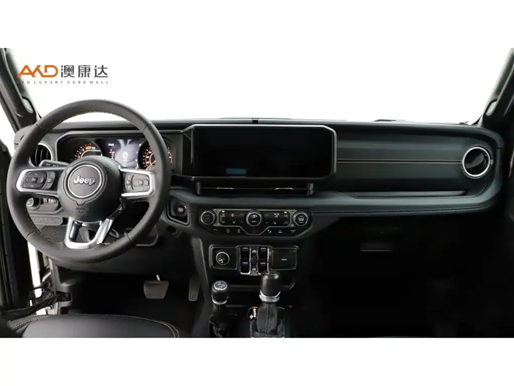 Jeep Wrangler — фото 5