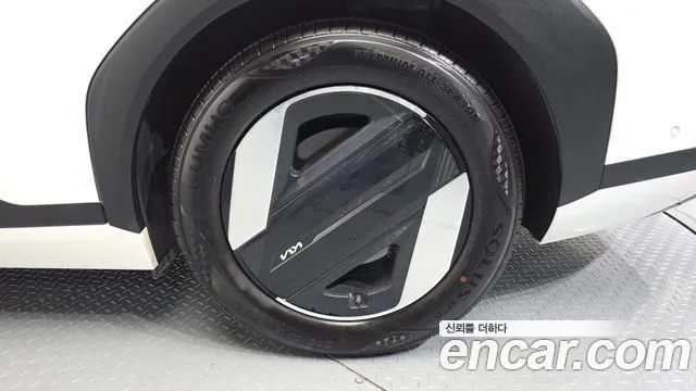 Kia EV4 — фото 3